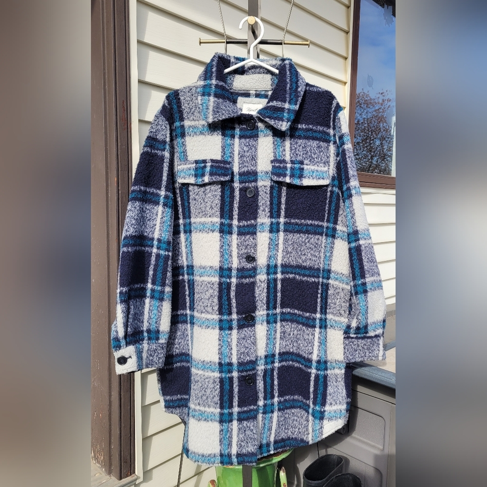 🍁Cozy Kismet Plaid Shacket in Blue and White